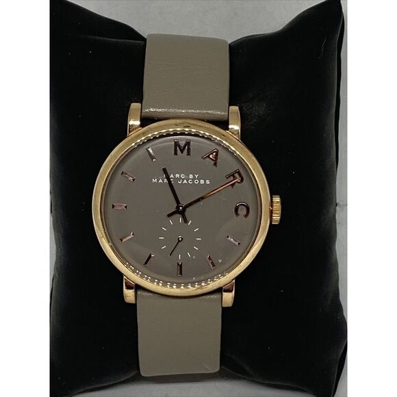 Marc Jacobs MBM1266 Women's Gray Leather Analog Dial Quartz Genuine Watch XX959 - Picture 3 of 12